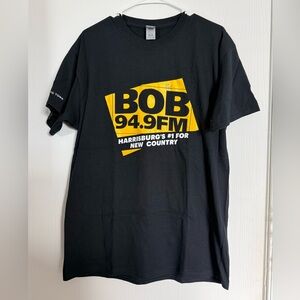 Riley Green Signed Bob 94.9 FM Unisex Tee